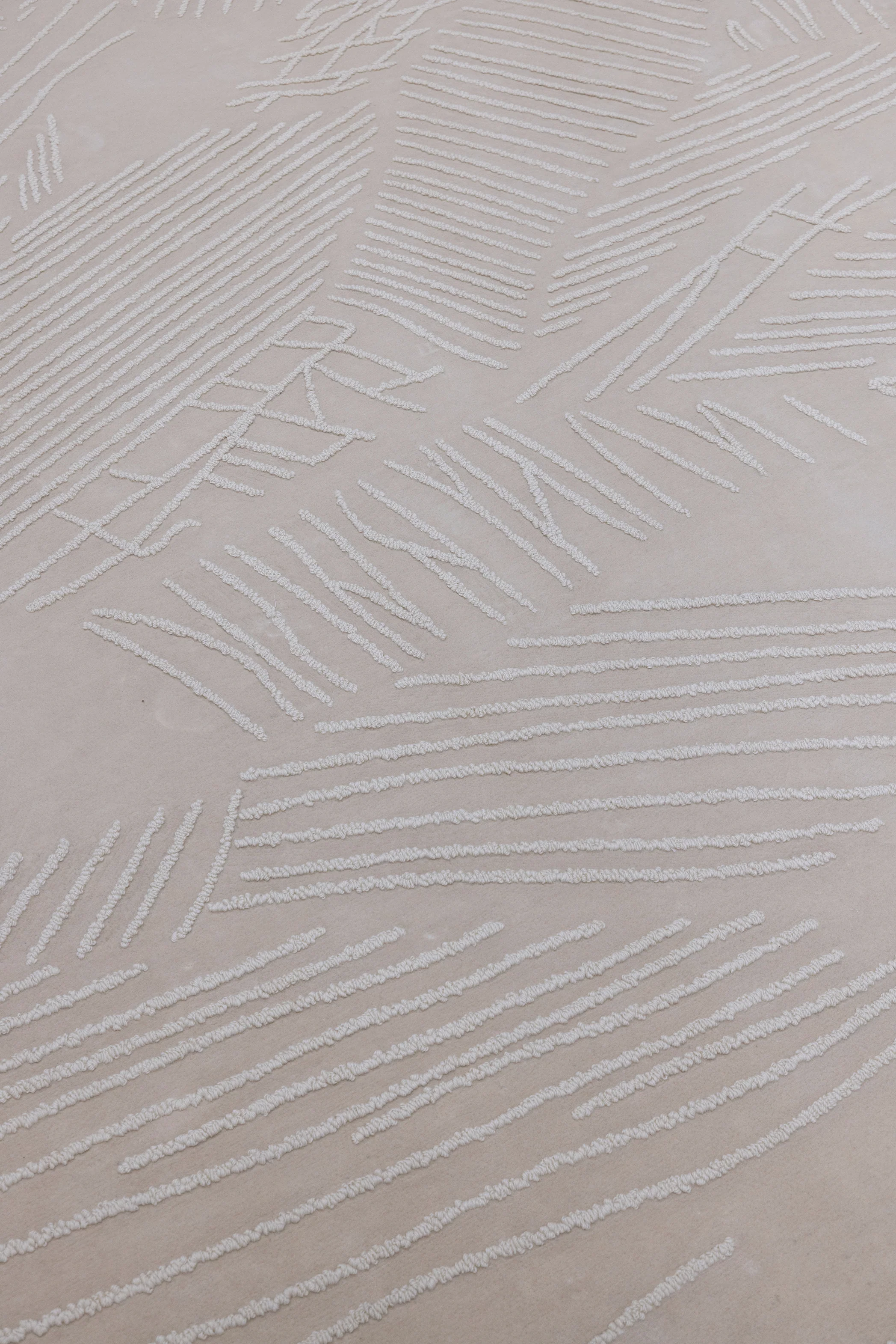 Moth (Ivory) - Image 4