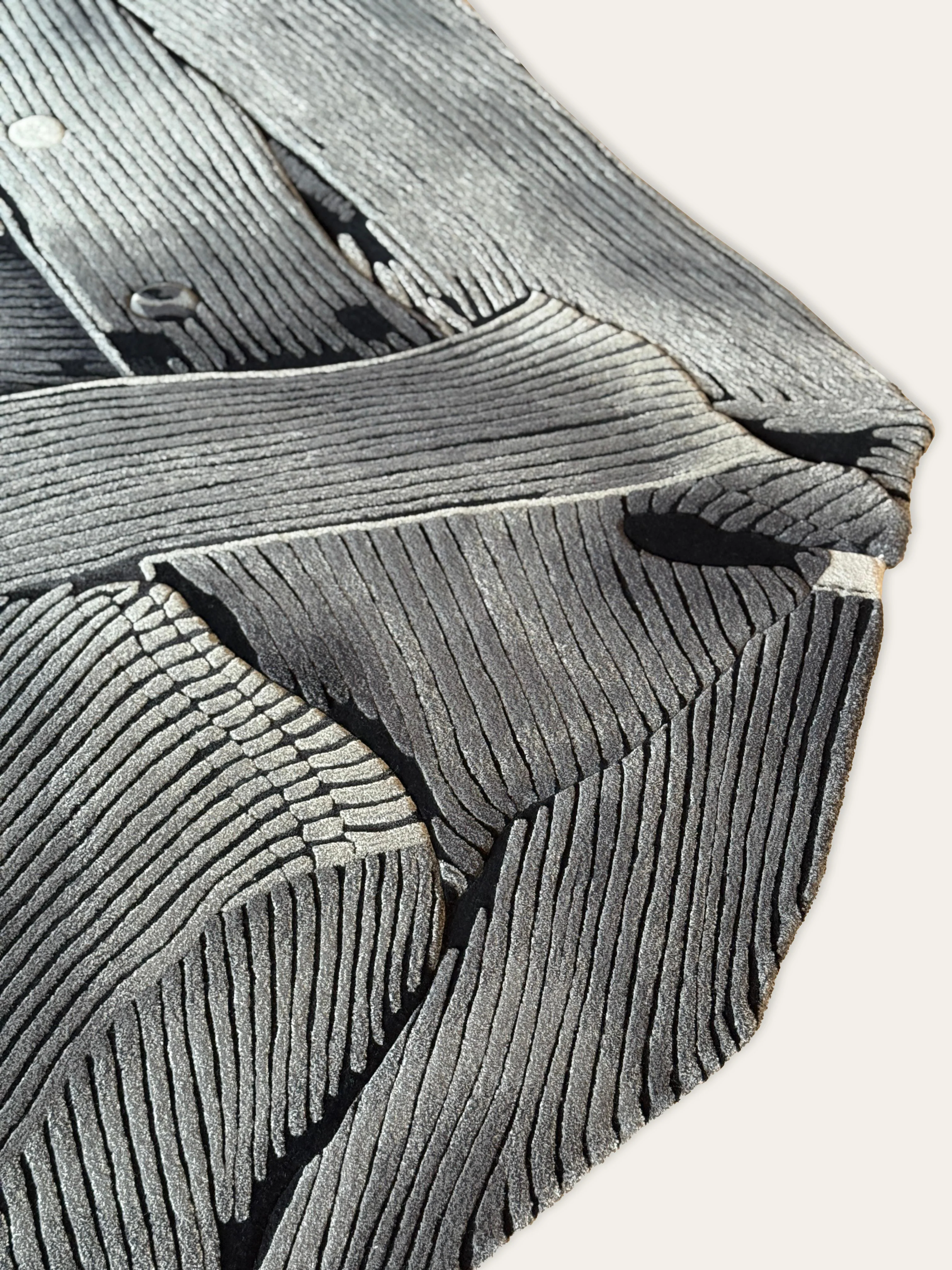 Pleats (Carbon) - Image 6
