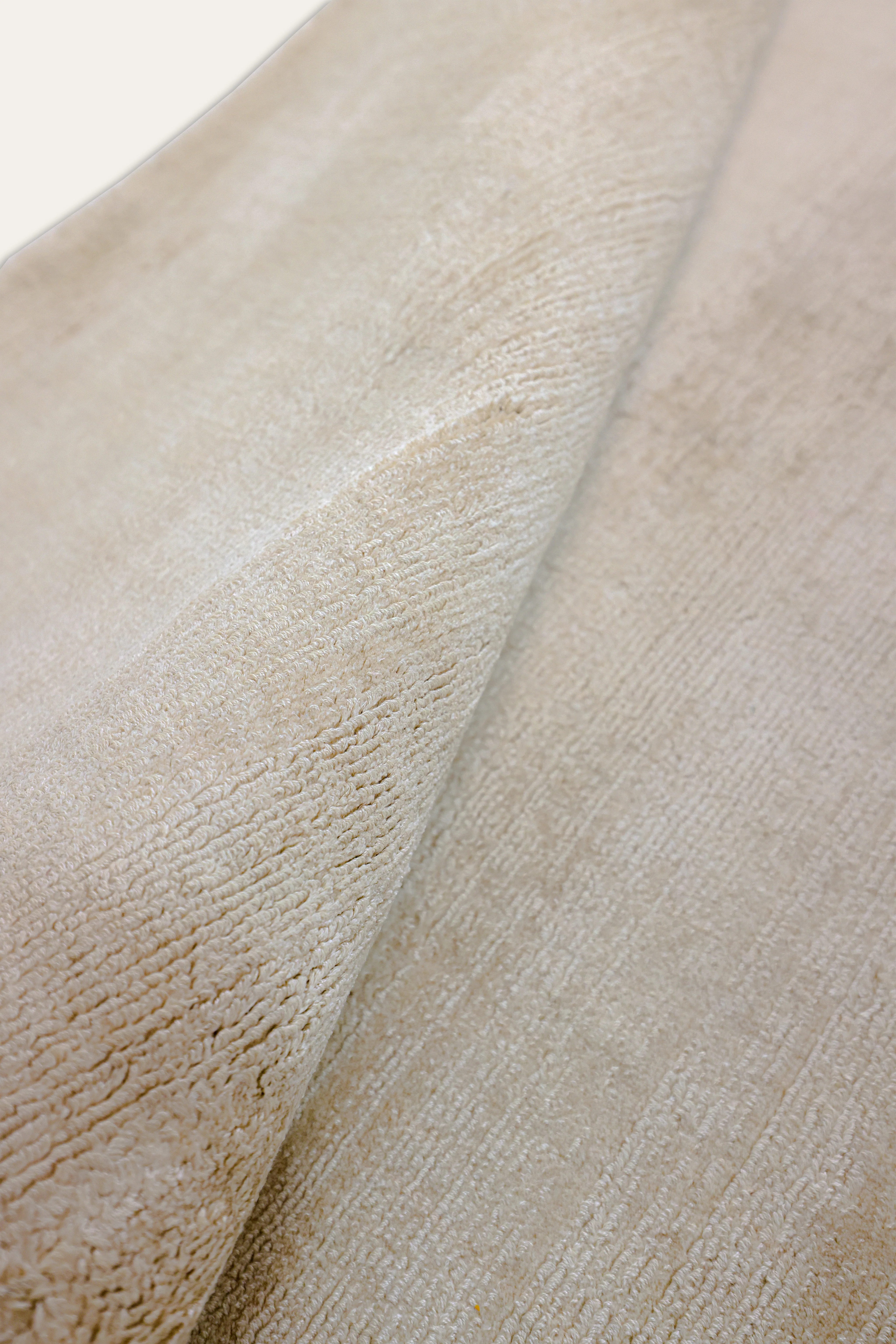 Tip Sheared (Beige)