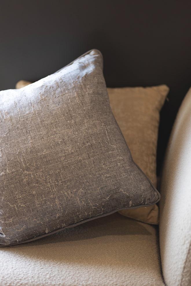 VOSKI CUSHIONS (set of 2) - Image 3